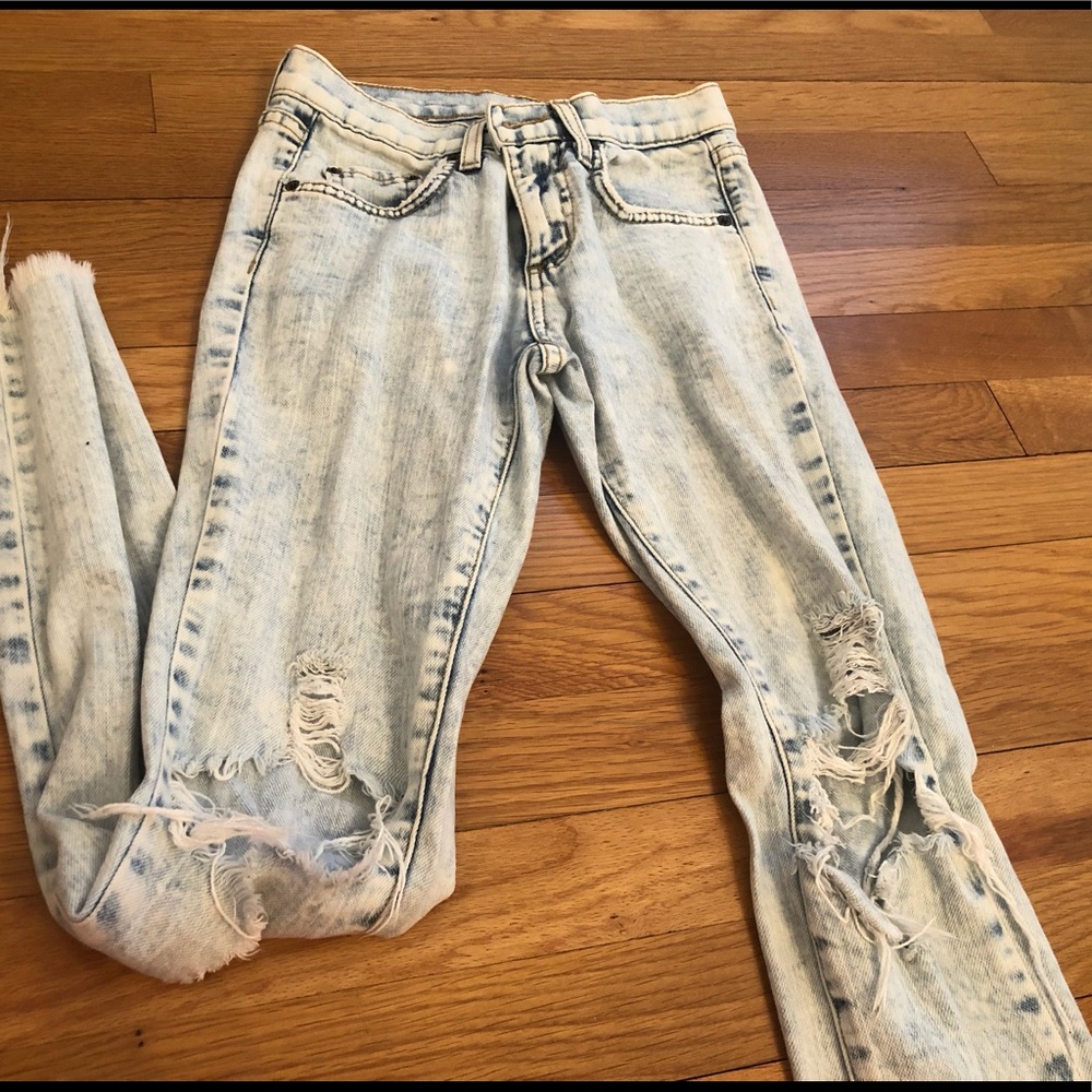 Vintage ripped jeans